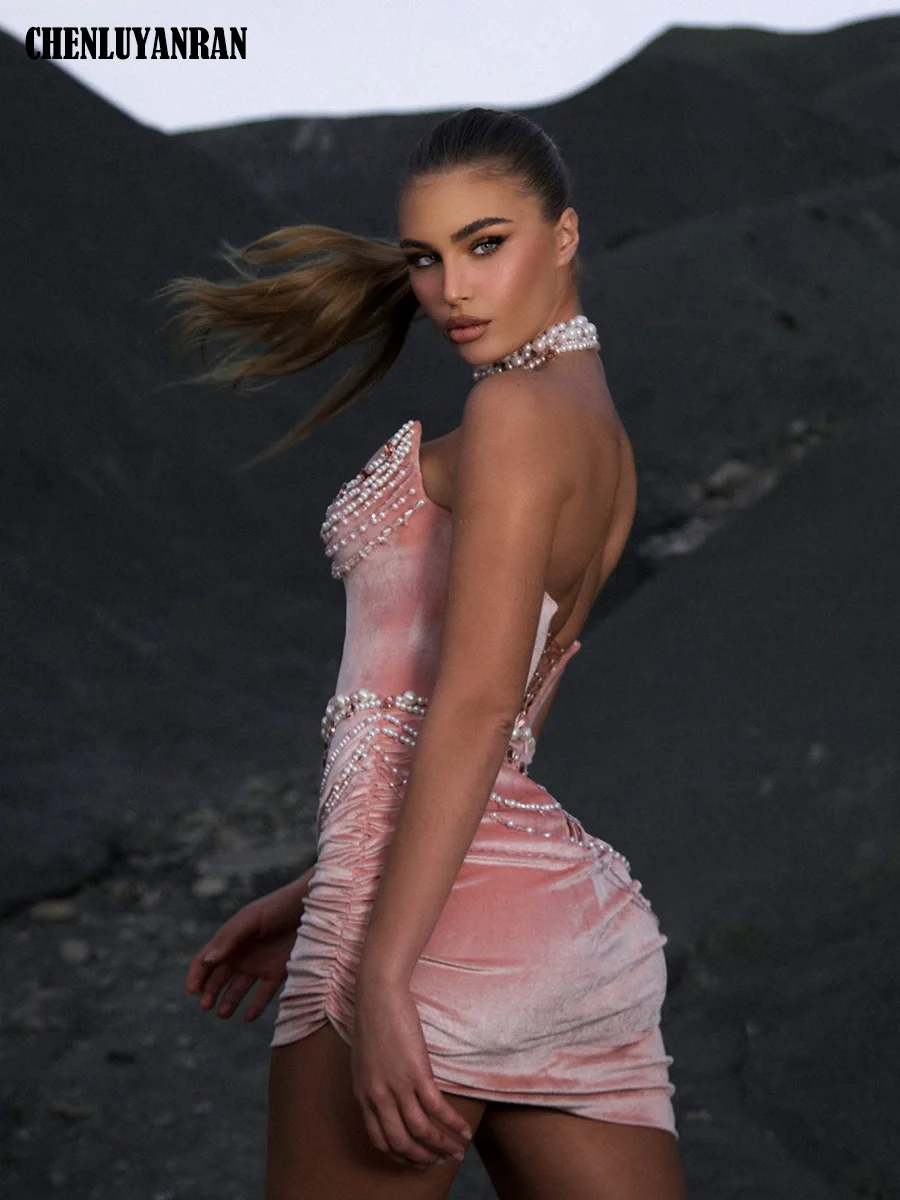 Sweet Pink Velour Beads Pearls Short Cocktail Dress Pretty Strapless Crystals Mermaid Formal Party Gown 2023 فساتين مناسبة رسمية