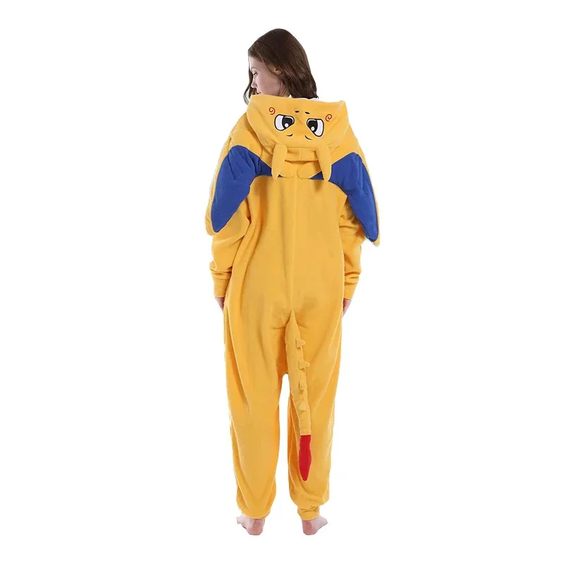 A 002 Bear House النساء نيسيي Charizard الكرتون Kigurumi منامة تأثيري حلي الكبار الصوف Homewear مضحك واحد P جديد 2025 I8I9