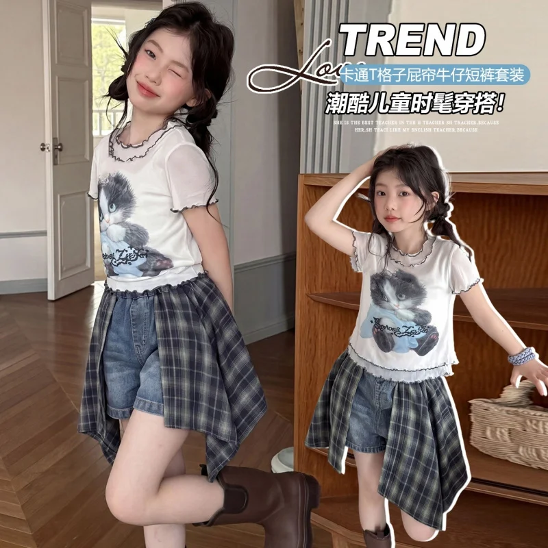 Girls' New Summer Lightweight Two-in-One Cat Print Short Sleeve ShirtTT-shirt set with plaid back panel and trendy denim shorts