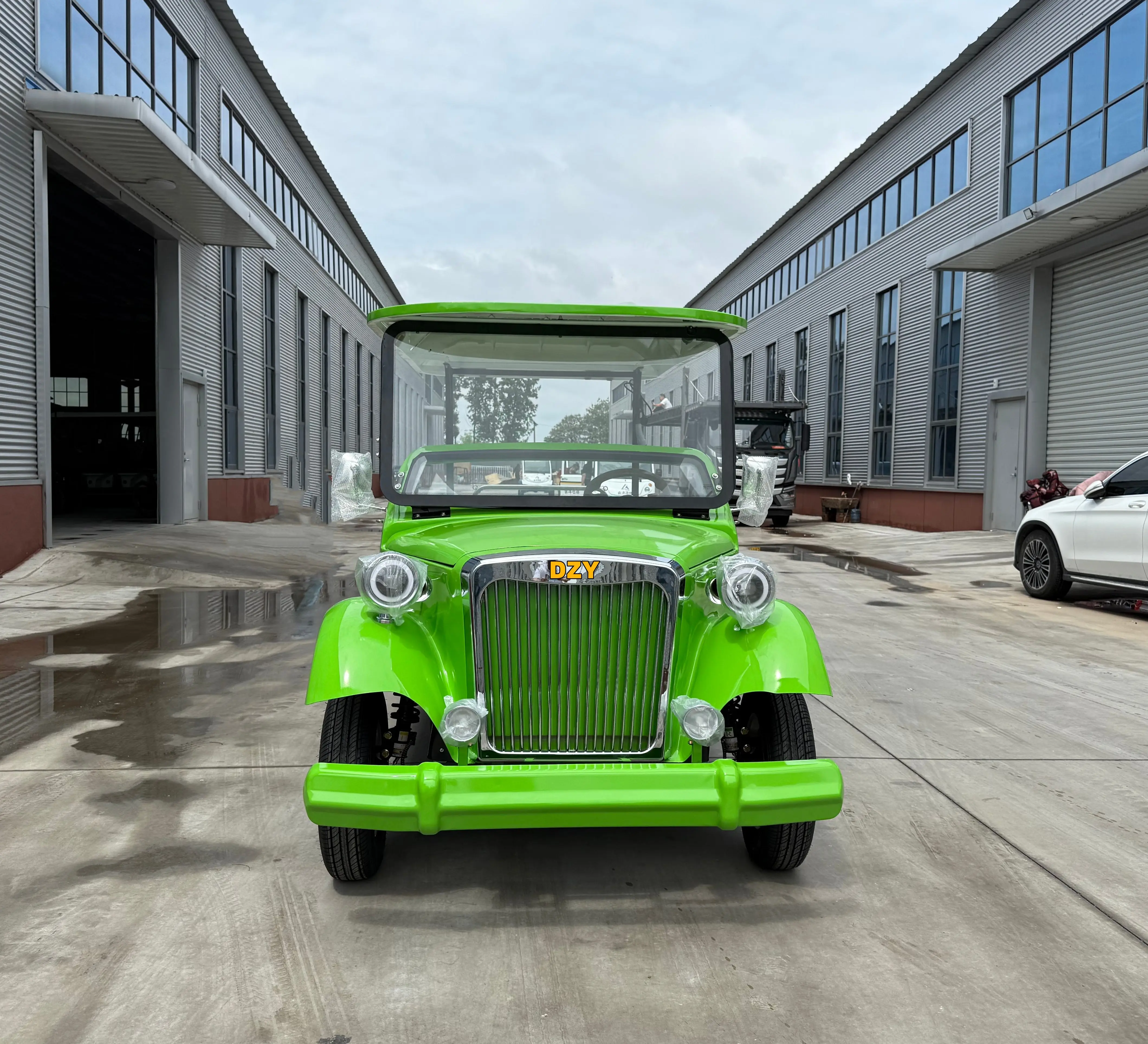 8 12 Seats Battery Powered Tourist Sightseeing Antique Classic Shuttle Electric Car Electric classic vintage car