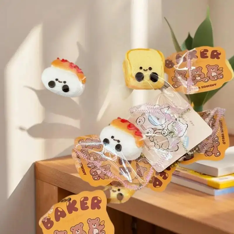 사랑스러운 실리콘 버거, 케이크, 토스트 스퀴즈 장난감 - 스트레스 해소, 느린 반동, 매력적인 열쇠고리 선물로 모두에게 이상적입니다.