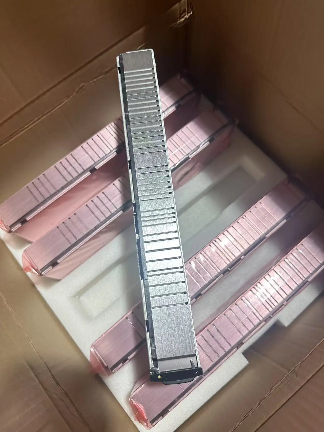 Flatpack2 48V/3000W HE High-efficiency Rectifier Module 48V 3000W DC power Part Number: 241119.105