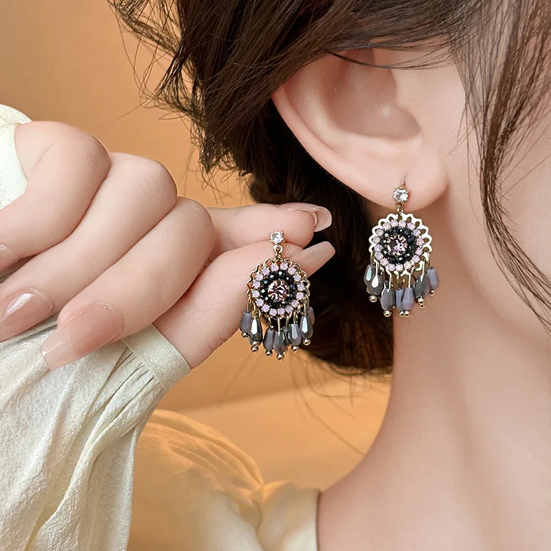 2024 New Arrival Korean Retro Elegant Crystal Tassel Dangle Earrings For Women Fashion Sweet Water Drop Jewelry Party Gifts