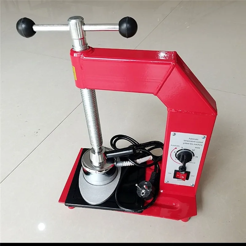 Fully automatic temperature regulating tire vulcanizing machine, tire vulcanizing machine, tire repair machine