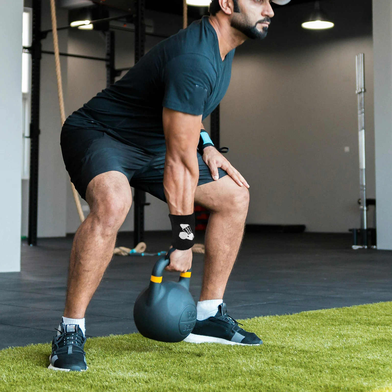 

1Pair Kettlebells Wrist Guard Sports Wristbands Elastic Breathable Support Wrist Protection for Workout Tennis Basketball