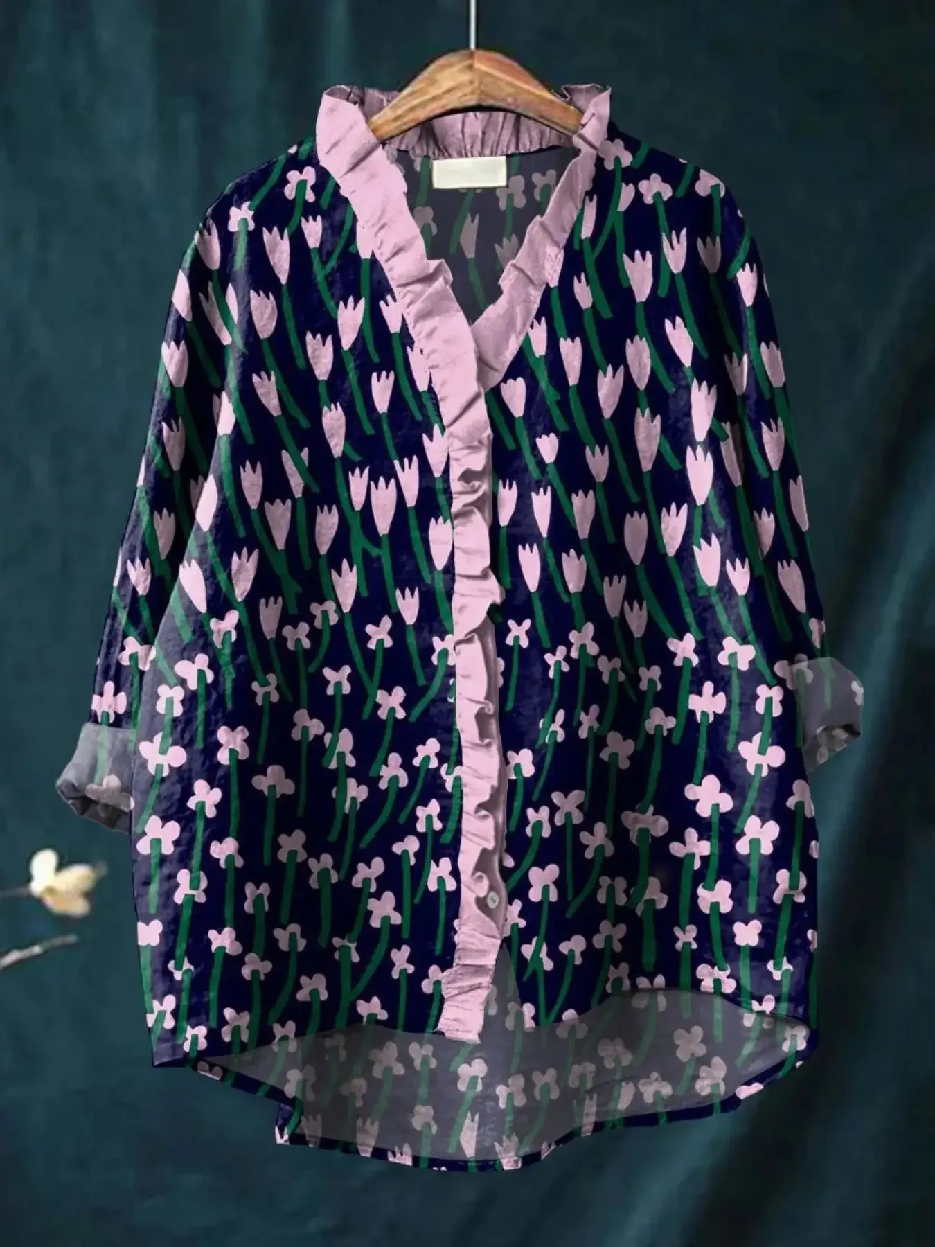 

2026 autumn new V-neck casual top, women's long sleeved lace shirt, Ladies, lightweight, bright, abstract, multi-color