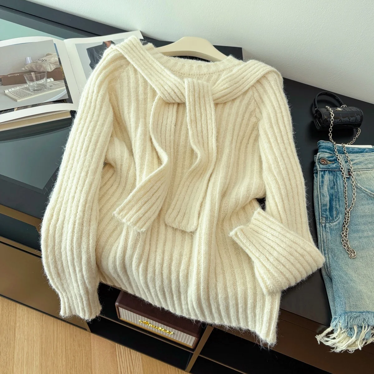 トレンディな長袖ニットセーター女性の冬の新しいスタイルファッショナブルなキャップ取り外し可能な自己保持デザイン通勤スタイル