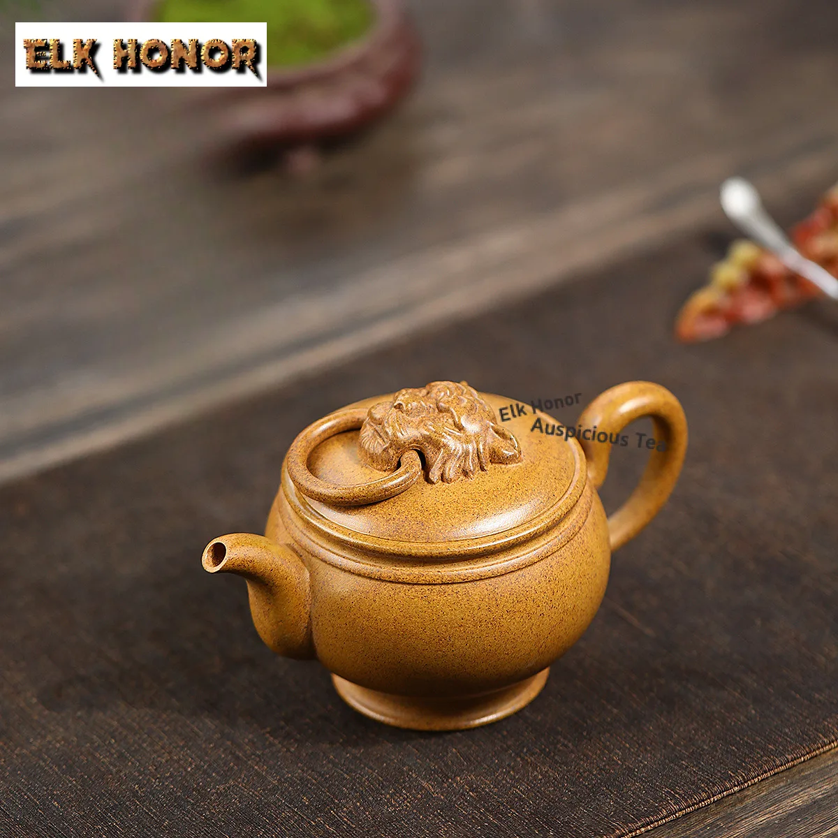 240ml Elegant Yixing Purple Clay Teapots Handmade Tiger Pot Raw Ore Section Mud Kettle With Strainer Zisha Tea Set Cha Craft