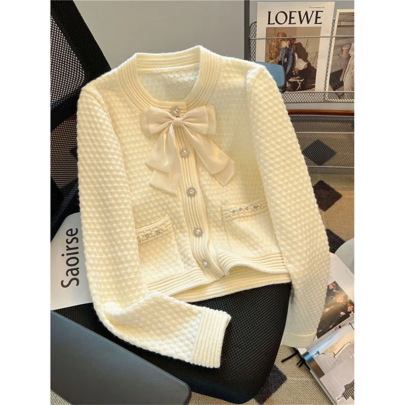 Light Luxury Bowknot Design Short Knit Cardigan Pearl Button Fashion Women 2024 New Sweater Coat Gentle Slim Fit Solid Color Top