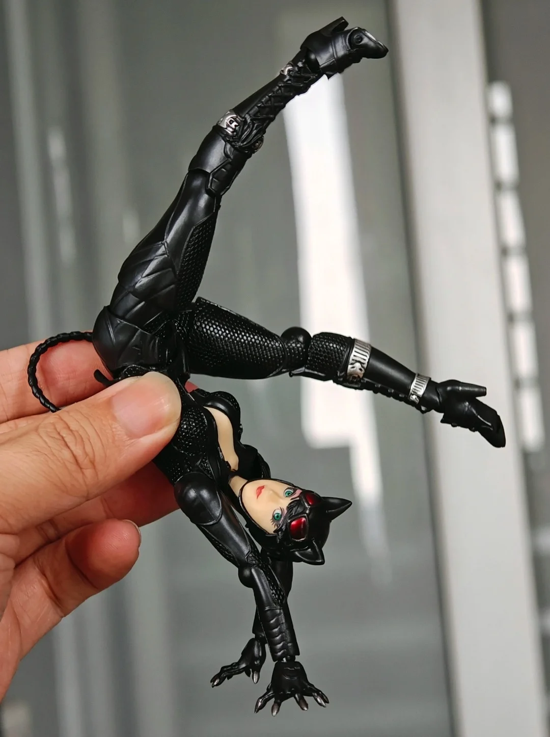 มีสินค้าในสต็อก Arkham Factory MAX Factory Catwoman Kaiyodo Revoltech Yamaguchi ฟิกเกอร์ Ko โมเดลแอ็คชั่นฟิกเกอร์ ของขวัญแบบกำหนดเอง ของเล่น