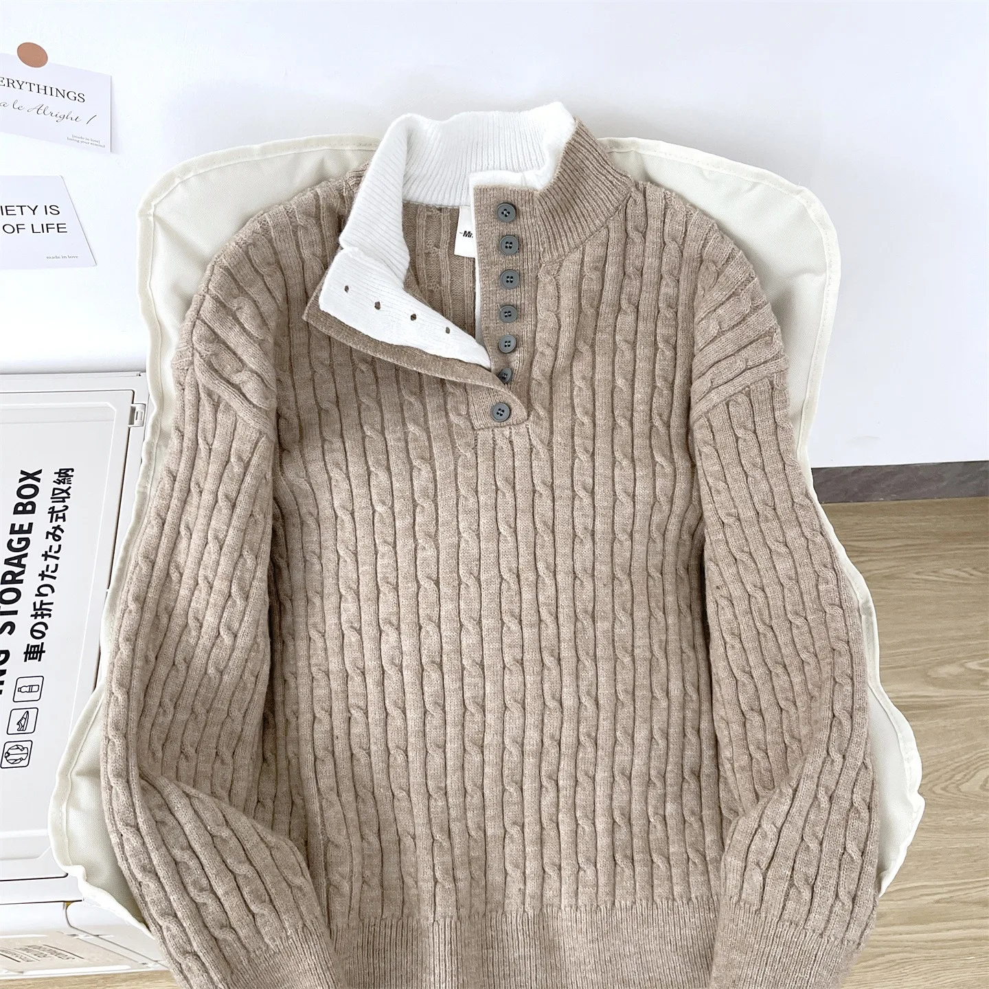 

Fake two piece design Fried Dough Twists neck sweaters for men and women lazy senior feeling loose pullover knits