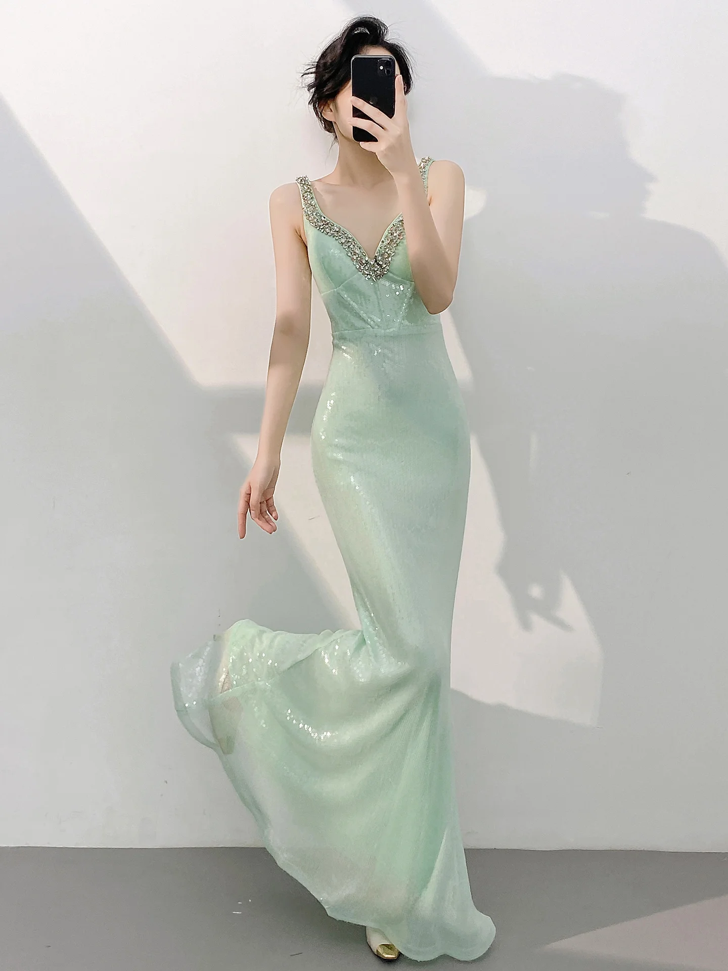 

Ele een Long Evening Gown Women's 2026 New Sle V-Ne Fi Tail Sequin Dr Faionable Mid-Waist Wedding Par Dr