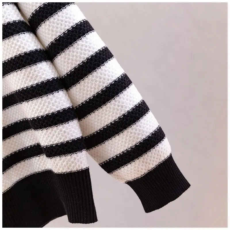 Striped Knit Sweater Cardigan Sweater for Women in Spring and Autumn New Western-style Slim Fit Korean Style Chic Top