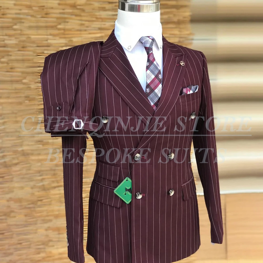 

Мужские костюмы бордового цвета в полоску, модные двубортные костюмы с острым лацканом, облегающие комплекты из двух предметов, куртка и брюки, мужская одежда высокого качества