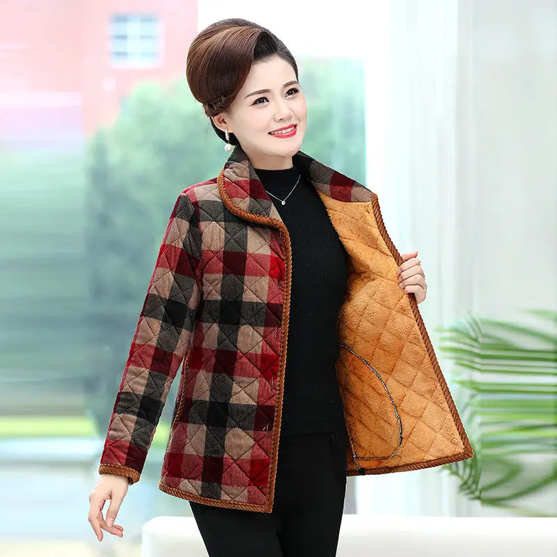 Mom Outfit Autumn and Winter New Polo Neck Cardigan Plaid Button Pockets Splicing Fleece for Warmth Versatile Long Sleeves Coat