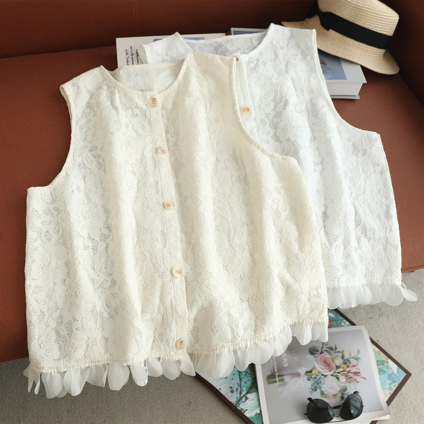 

Japanese Sweet Mori Girl Lace Embroidery Cotton Vest Outwear Women Spring Summer O-Neck Sleeveless Single Breasted Vest Tops