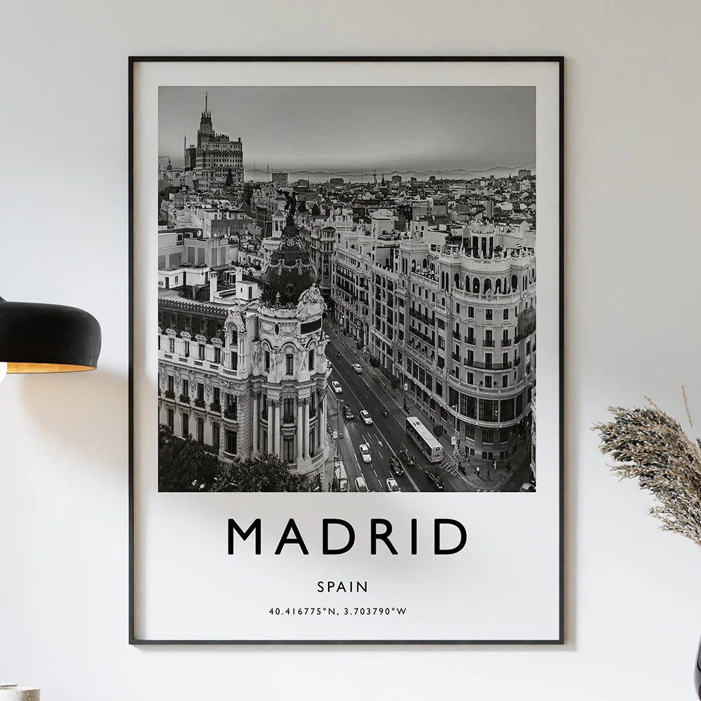 

Madrid Travel Poster Spain Wall Art Canvas Painting Print Black and White City Landscape Picture Living Room Home Decor Cuadros