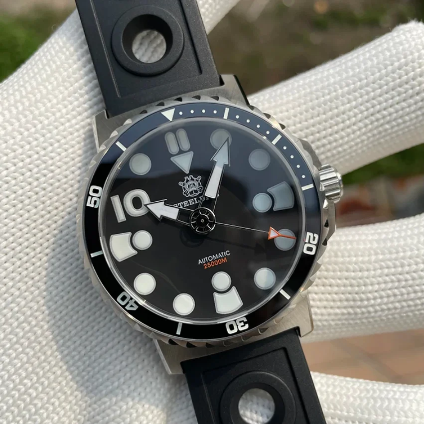 

STEELDIVE Men Diver Watch Military Automatic Mechanical Wristwatch 2500ATM Waterproof BGW-9 Luminous Sapphire NH35 Ceramic Bezel