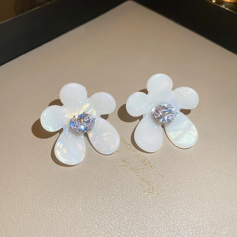 Cream White Diamond Ear Studs High Quality Silver Needle Earrings 2024 Summer New Produce Korea Cute Oversize Flower Earrings