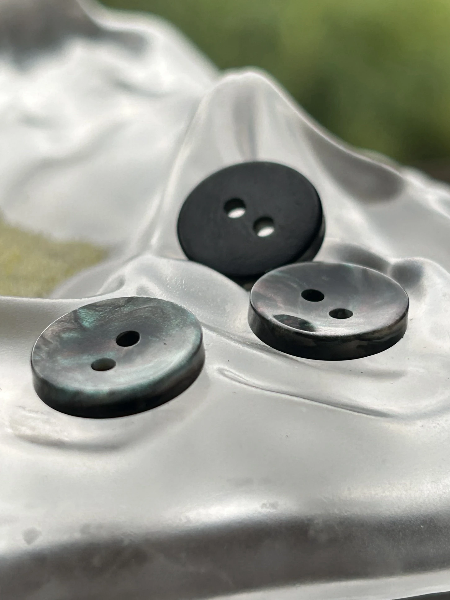 

High-End Resin Buttons ell Imitation Bla Buttons Silk irt Open Cardigan Concave Buttons DIY Sewing Accories
