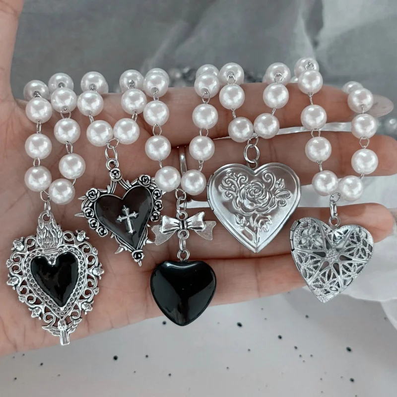 5Pcs Y2K necklace set black imitation enamel heart-shaped cross bow rose lock heart-shaped pendant pearl chain necklace jewelry