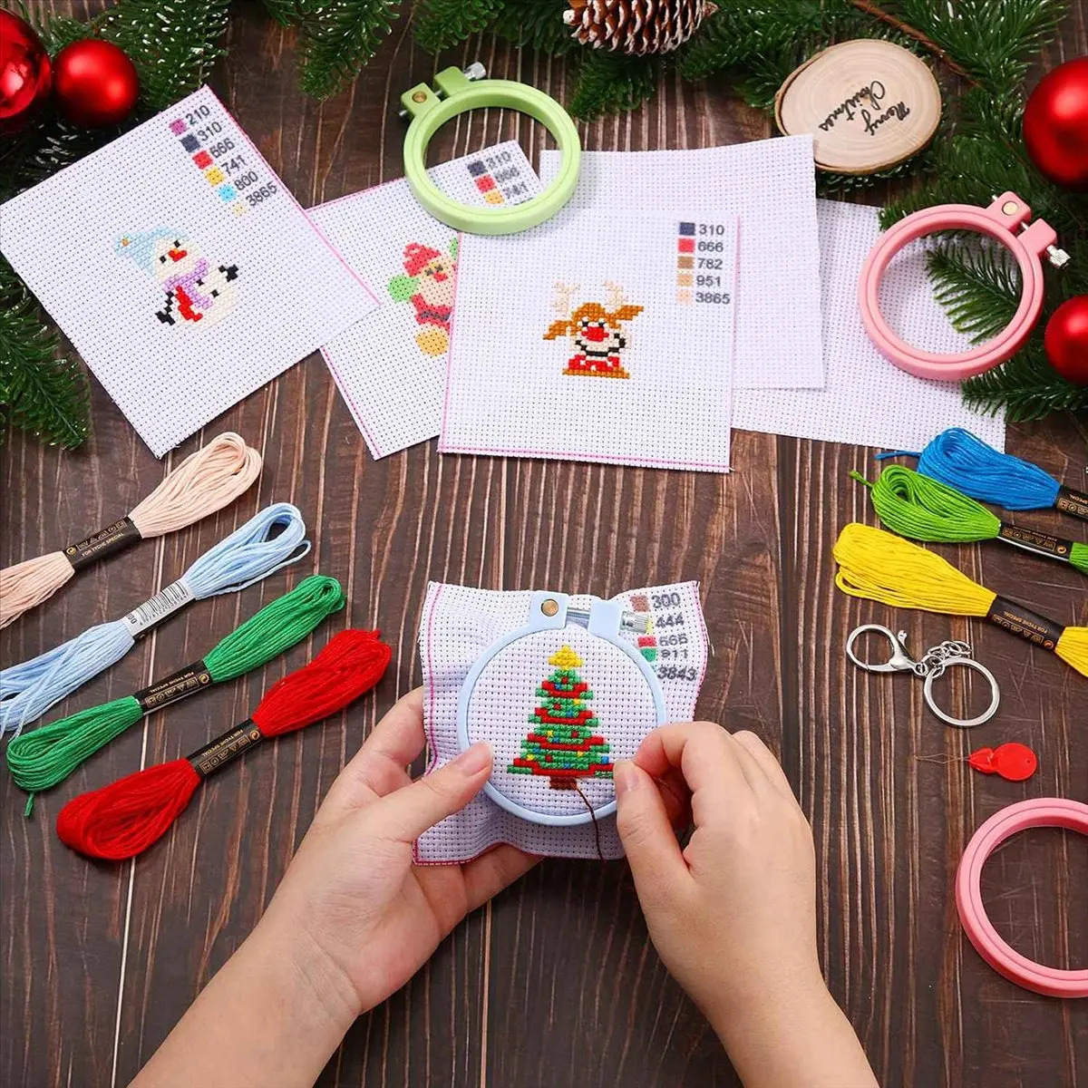 Power Tool Sets 5Pcs Christmas Cross-Stitch Kits for Kids for Beginners with Stamped Embroidery Patterns Cross-Stitch Kit Craft