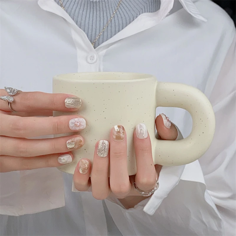 10pcs Handmade Design Fake Nails Press On Nails Short Fake Nails Manicure Artist Latte Round Head Wearable Fingernail Decoration