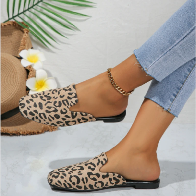 Chinelos leopardo de camurça para mulheres, sapatos quadrados, sandálias Slingback ao ar livre, mulas de verão, tendência de designer, 2022