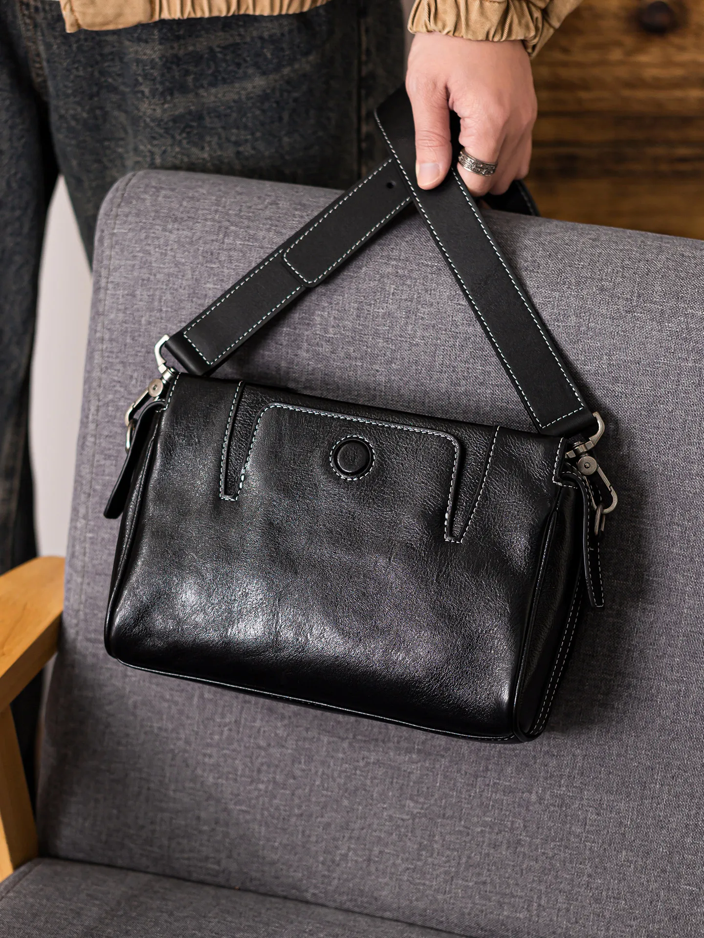 outdoor travel luxury first layer cowhide men's black messenger bag casual organizer designer genuine leather shoulder bag