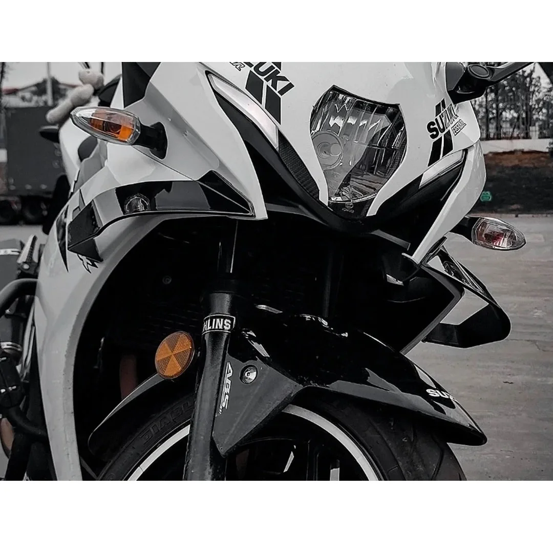 Suitable for Suzuki GSX250R, GSXR, GSX-R 600, 750, 1000 motorcycles - airfoil aerodynamic side wing fin spoiler