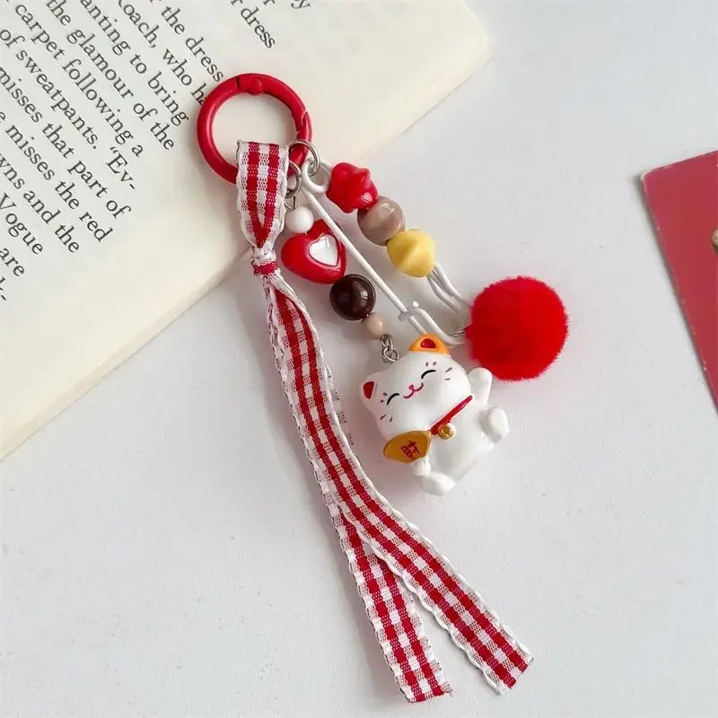 سلسلة مفاتيح كرة من الفرو الأحمر الساحر مع قطة محظوظة رائعة؛ قلادة سلسلة هاتف روح الدعابة؛ حقيبة معلقة مزخرفة على ظهره هدية ساحرة #4