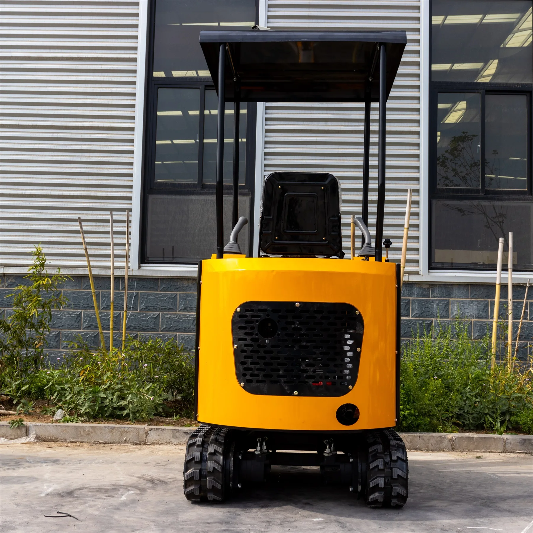 Mini Crawler Excavator Mini Digger With Attachment