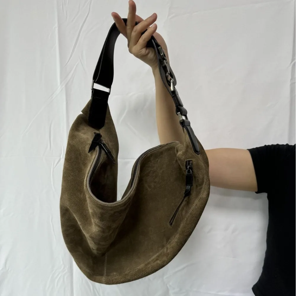 

Высокое качество, осень-зима 2023, новая сумка-круассан из оленьей кожи, пригородная сумка-мессенджер, модная повседневная универсальная сумка на плечо подмышками