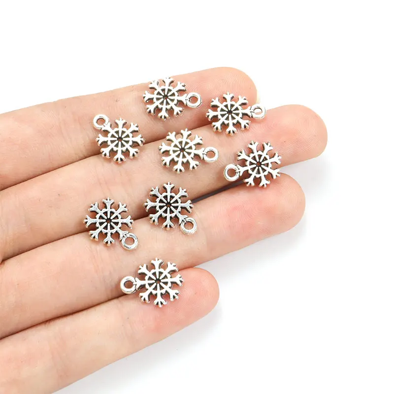 50pcs Retro Snowflake Styling Alloy Charms Simple Christmas Trinkets Accessories DIY Necklace Bracelet Anklet Earrings Pendants