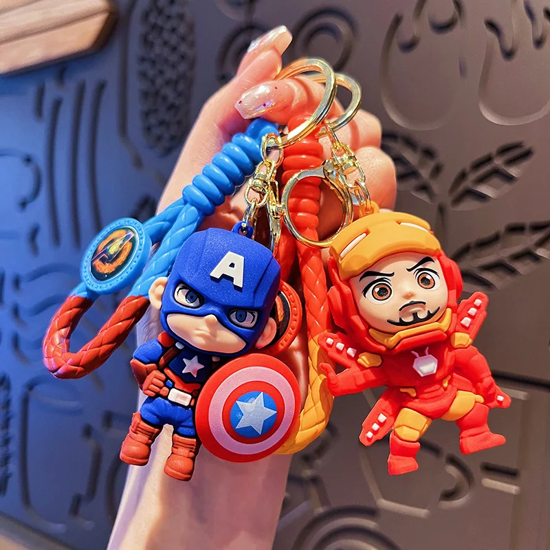 The Avengers Anime Figure Keychain, Homem-Aranha, Homem De Ferro, Capitão América, Thor, Batman, modelo de PVC Toy, envolvente, Decorar lembranças