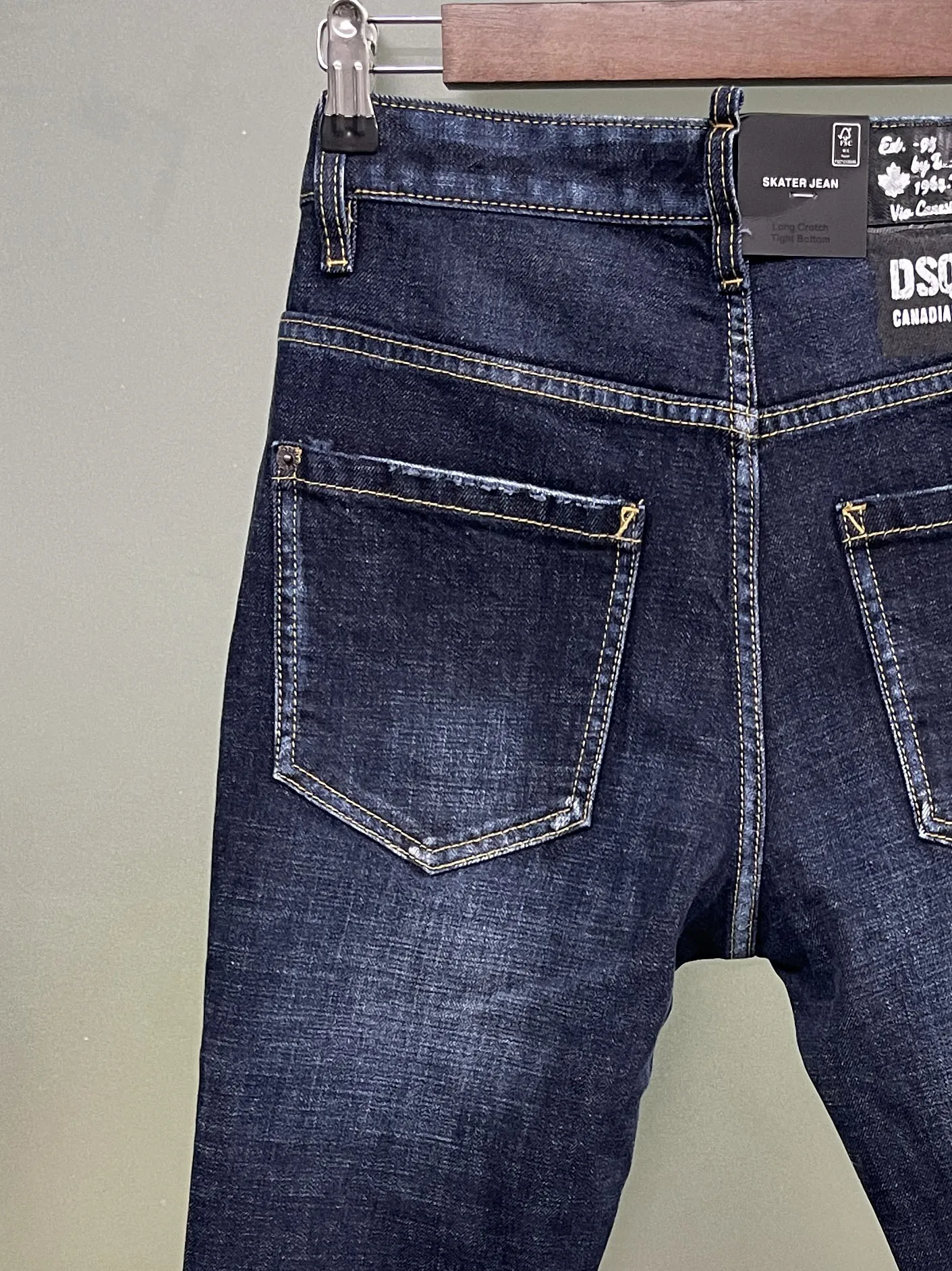 2024 Spring/Summer New D2 Jeans Men's Water Washed Printed Paint Splashing Fashionable Casual Small Straight Tube Blue