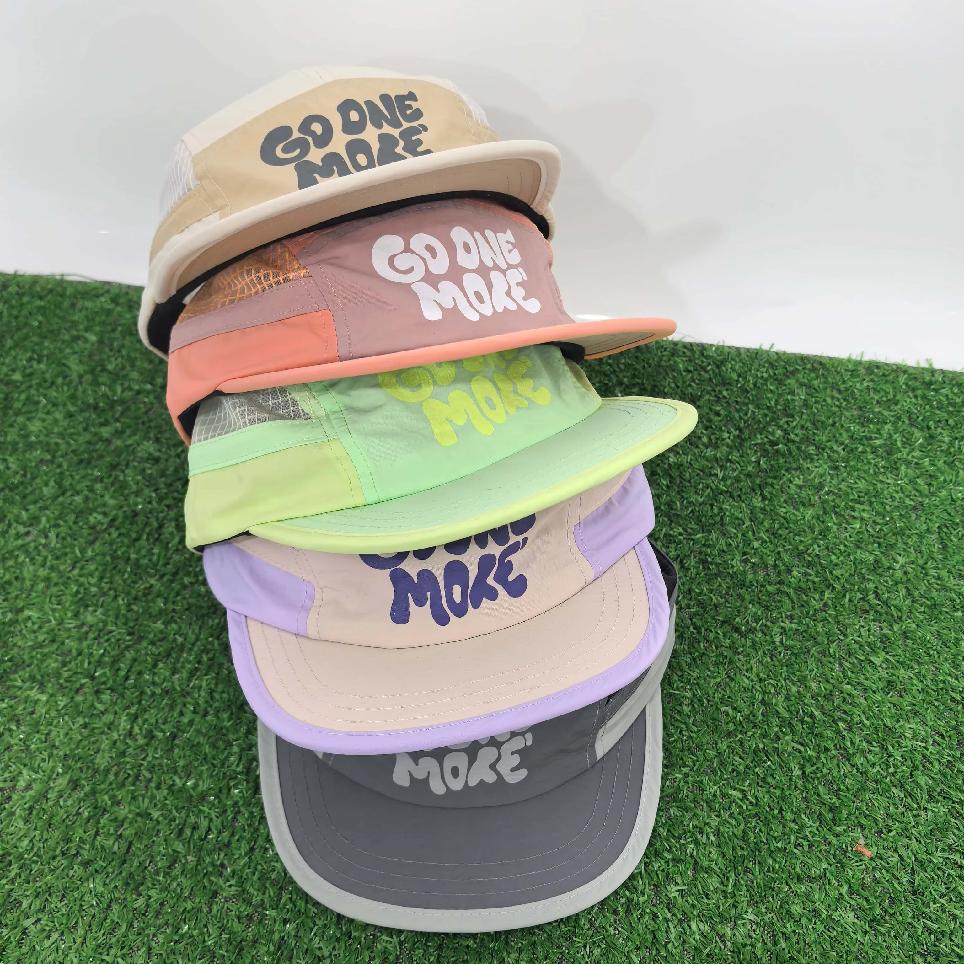 Bestseller GO ONE MORE Buchstaben-Print 5-Panel-Kappe Schnell Trocknende Mesh-Splicing Baseballkappe Outdoor-Sport Laufmützen für Männer und Frauen – Detail 14