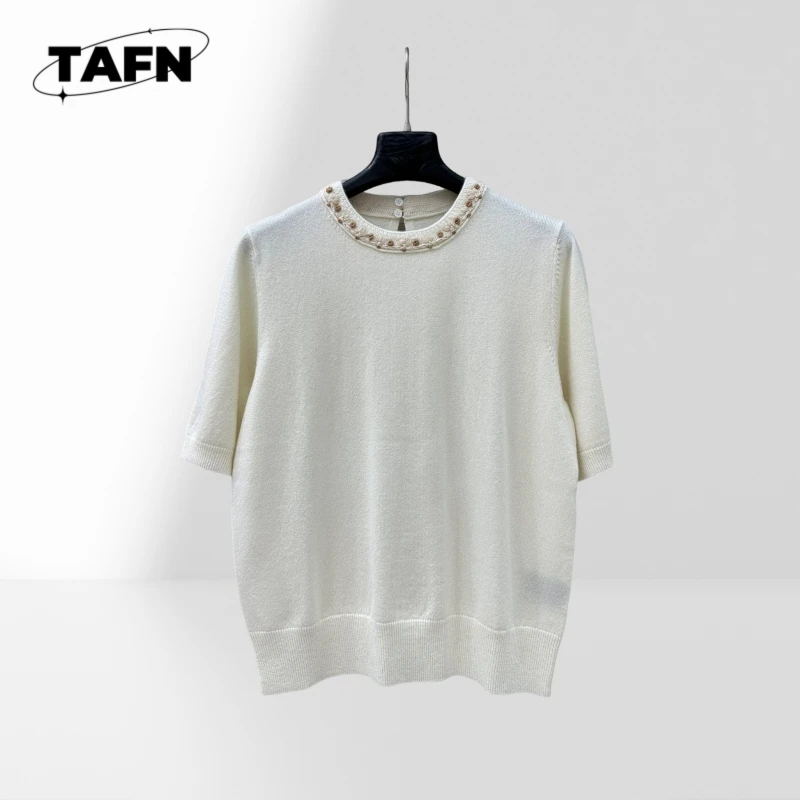 

Nature Print T-Shirt | Outdoors Inspired | Soft Cotton Tee for Adventure Seekers Graphic Print for AI0313