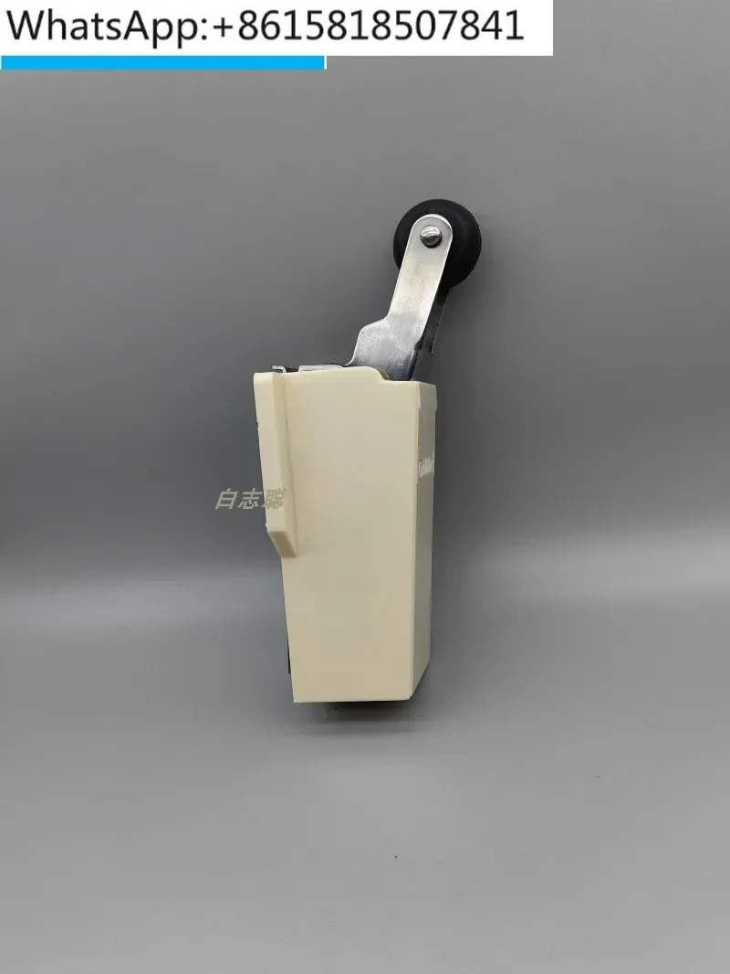 

CM-1230-HS Strong Stainless Steel Closed Door Returner