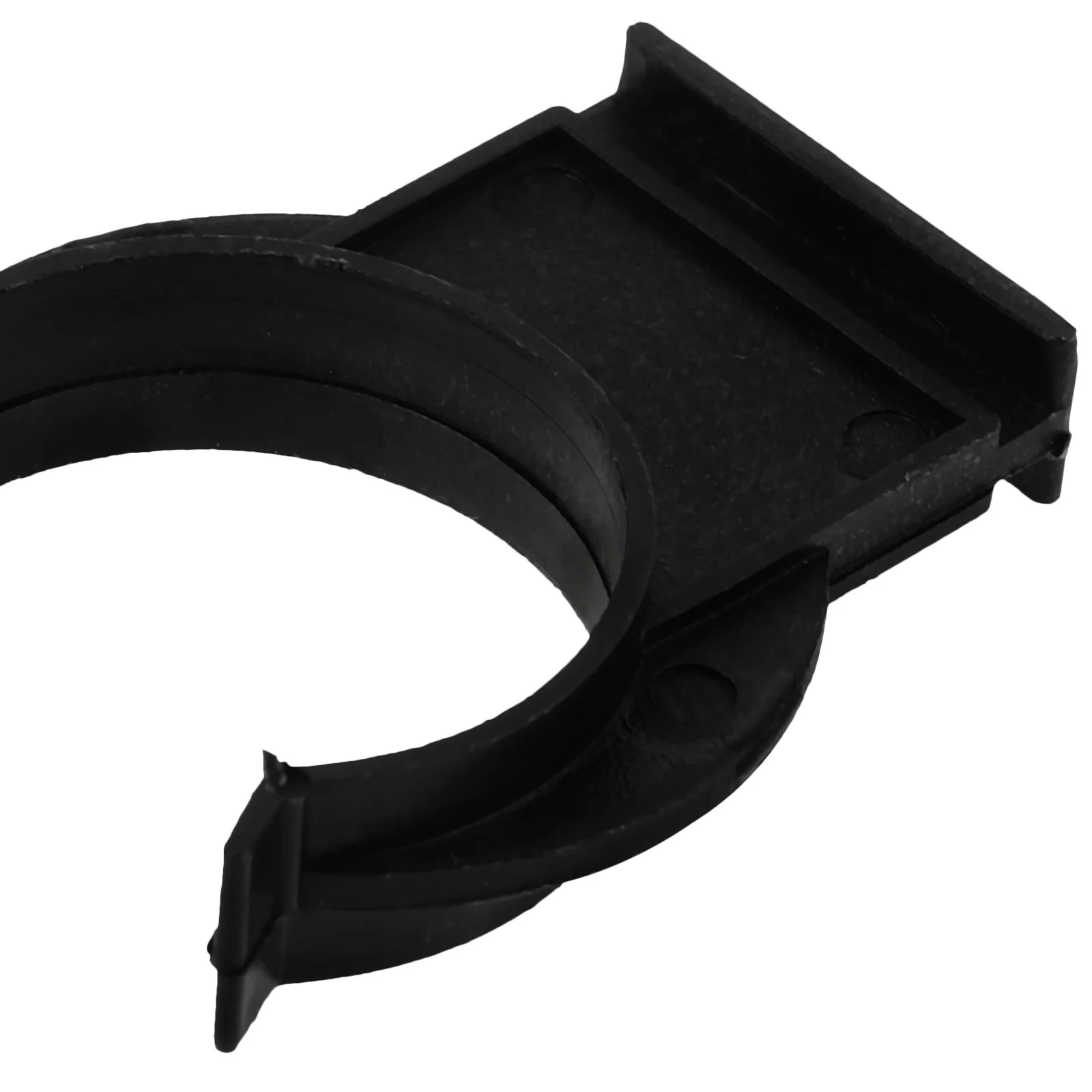 20個の家具レベラーキッククリップ キャビネットフットバックル バッファリング保護付き 再利用可能な台座クリップ キッチンバスルーム用