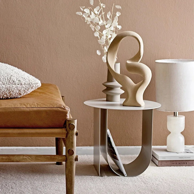 طاولات نهاية حديدية إسكندنافية طاولة شاي بجانب السرير مع رف تخزين طاولة زاوية حديثة لغرفة المعيشة موفرة للمساحة #4