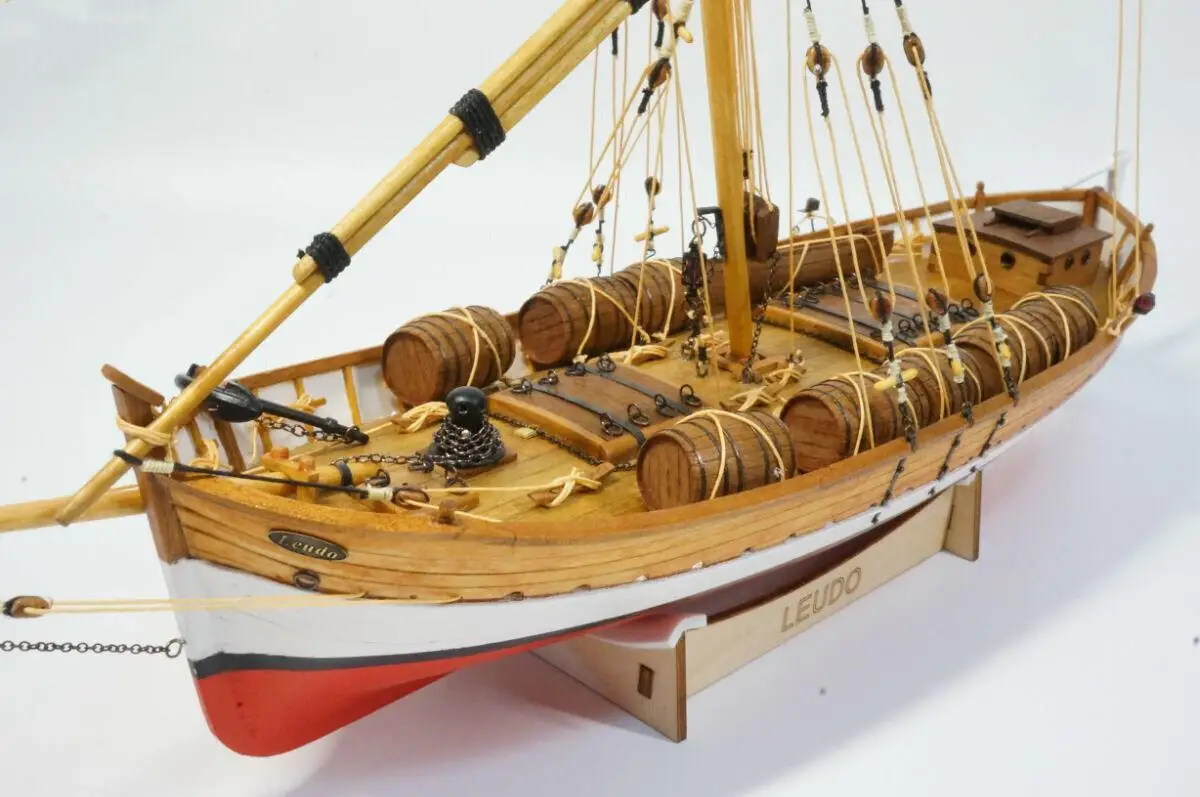 DIY Leudo Trade boat Scale 1:48 430mm 17