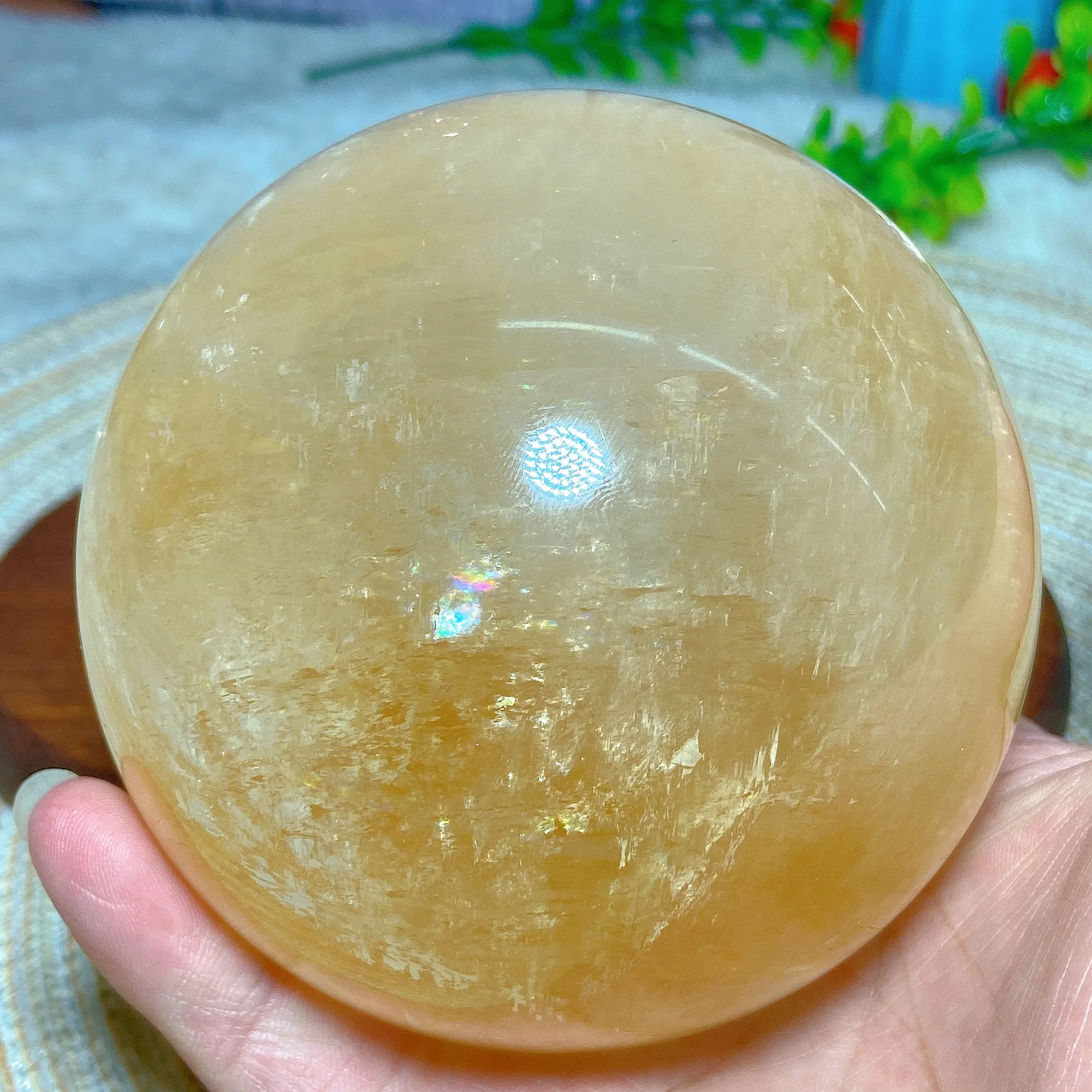 Natural Crystals Big Honey Calcite Sphere Ball Rainbow Healing High Quality Home Decorations Polished Mineral Energy Gift Ore