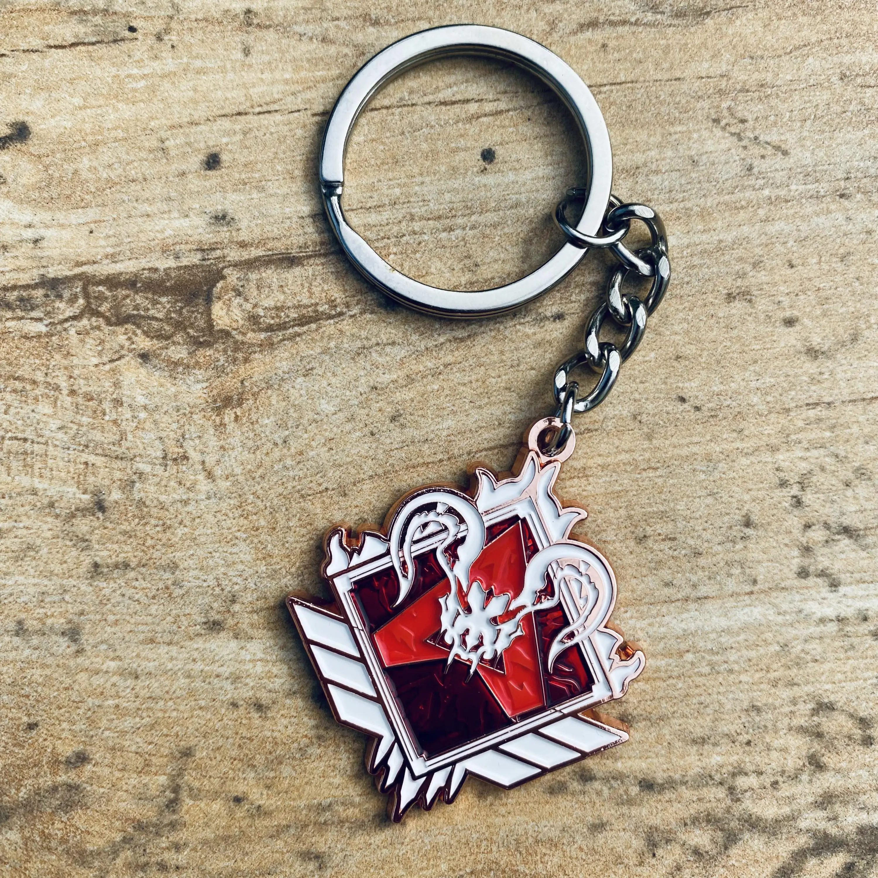 Apex Legends Metal Keychain Sea of Skulls Double Hammer