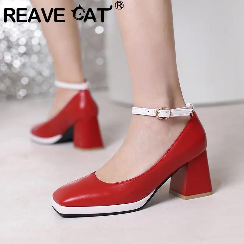 

Женские туфли-лодочки с ремешком REAVE CAT, мягкие лаконичные туфли на блочном каблуке 7 см и платформе 1,5 см с пряжкой и ремешком для свиданий, 46, 47, 48
