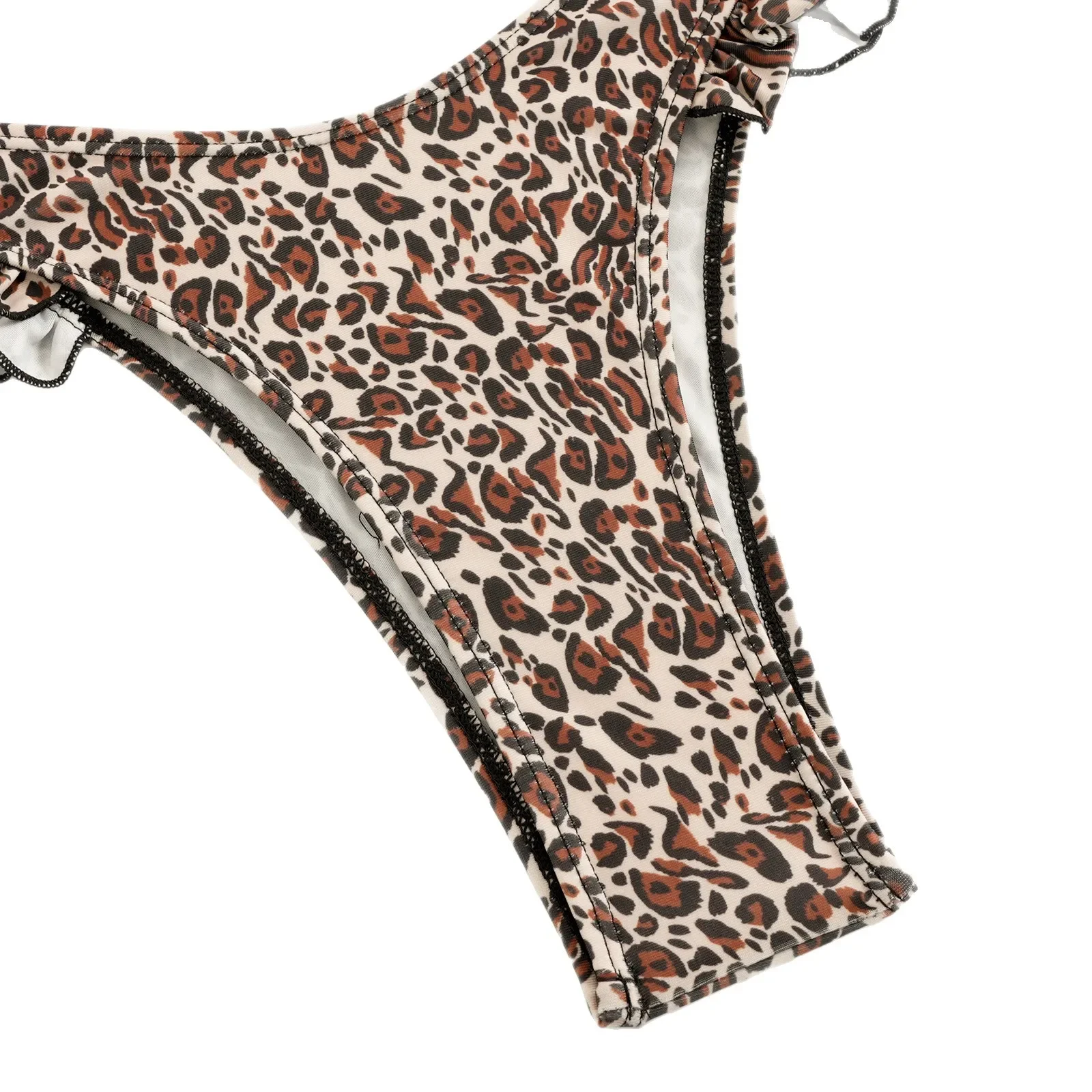 مثير ليوبارد طباعة بيكيني ثلاث قطع مجموعة مع وشاحات منفصلة ملابس السباحة نموذج جديد عبر الحدود ملابس السباحة النسائية من الصين