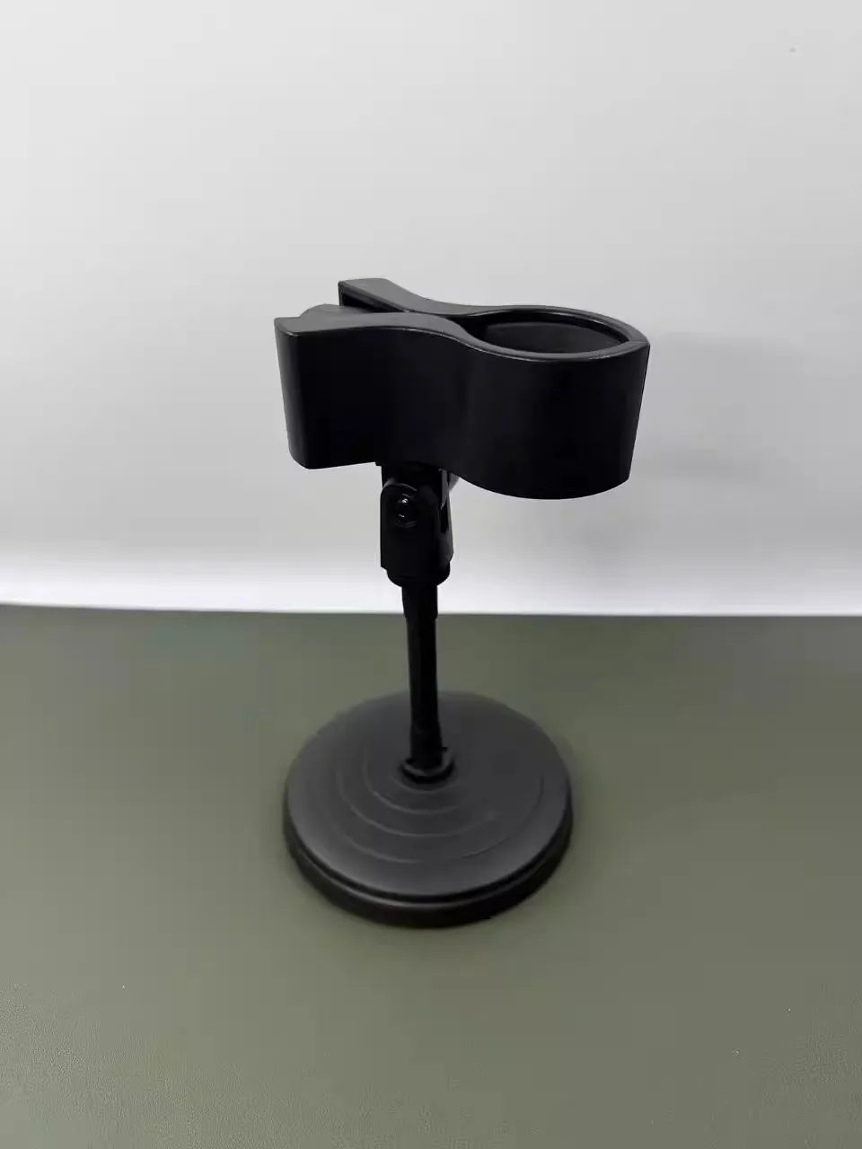 

Heavy Duty Desktop Small Fan Stand Microphone Stand Universal Clip Metal Base Disc Hose for Desktop Use