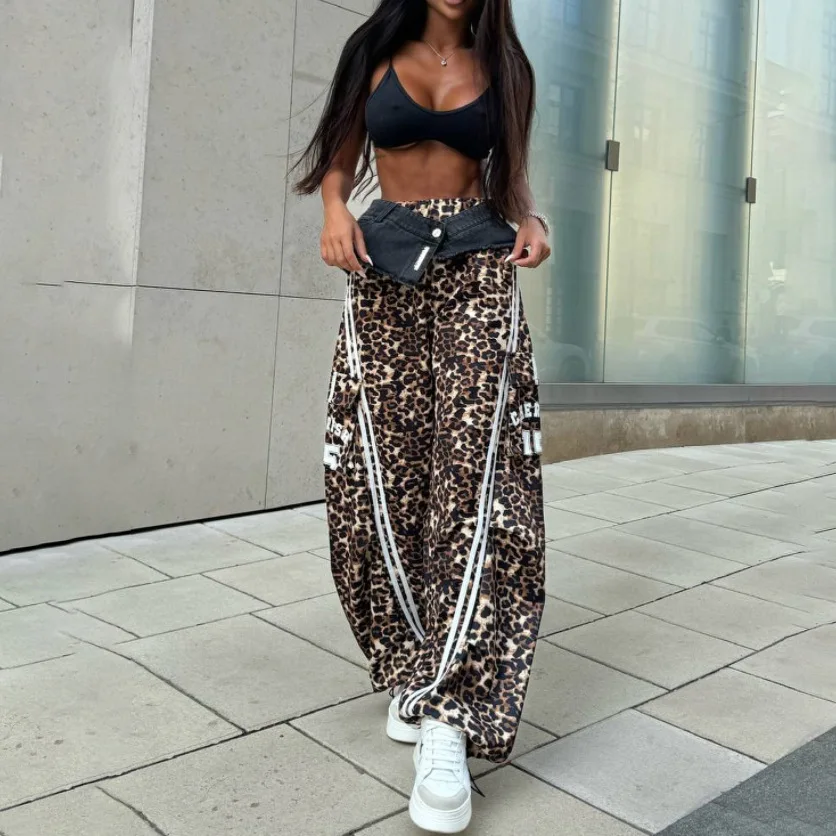 

2026 New Autumn Women's Casual Wide Leg Leopard Pants Women Clothing Cowboy Spliced Vintage Sweatpants Y2k Cargo Pants Women