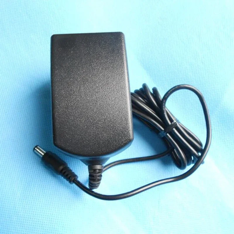 

DSA-24CA-05 050400 5V4A For AT980 mobile phone signal amplifier receiver power adapter