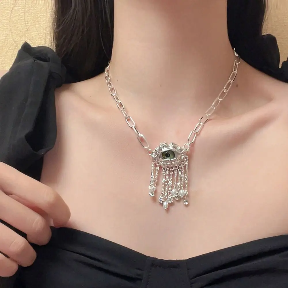 Collar Vintage de ojos de demonio con borlas, collar de ojo de diablo con perlas de imitación, collar con colgante exagerado a la moda para mujer y niña